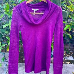 BCBG Cowles  kneck  Top